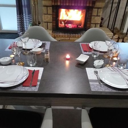 Au Petit Bonheur Bed and Breakfast Saint-Martin-du-Frene Εξωτερικό φωτογραφία