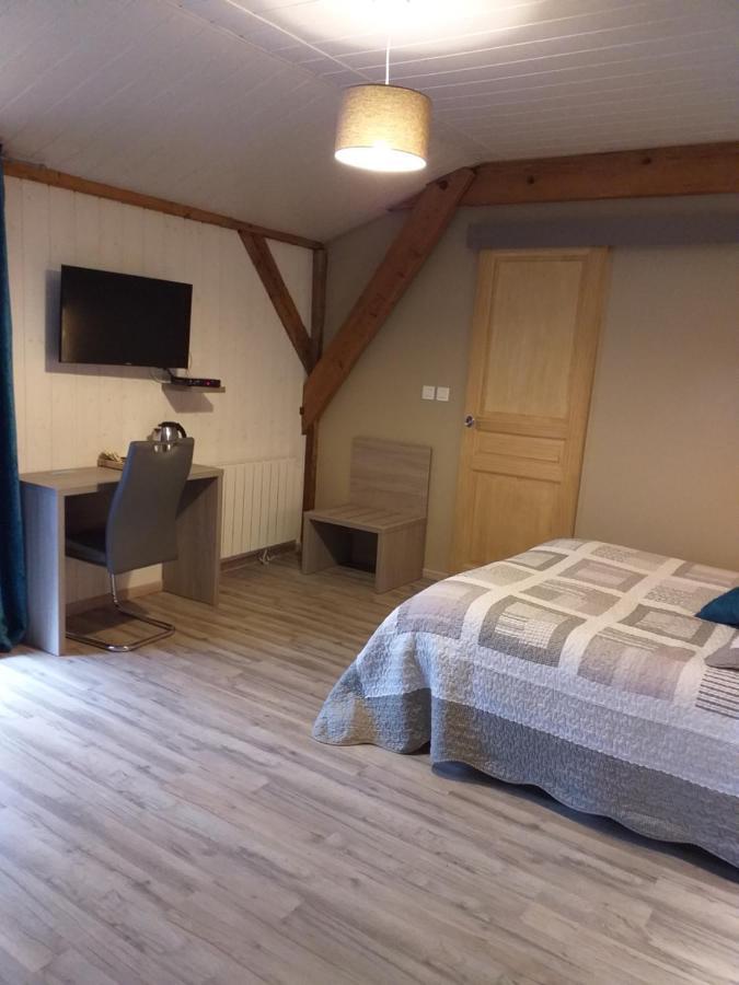 Au Petit Bonheur Bed and Breakfast Saint-Martin-du-Frene Εξωτερικό φωτογραφία