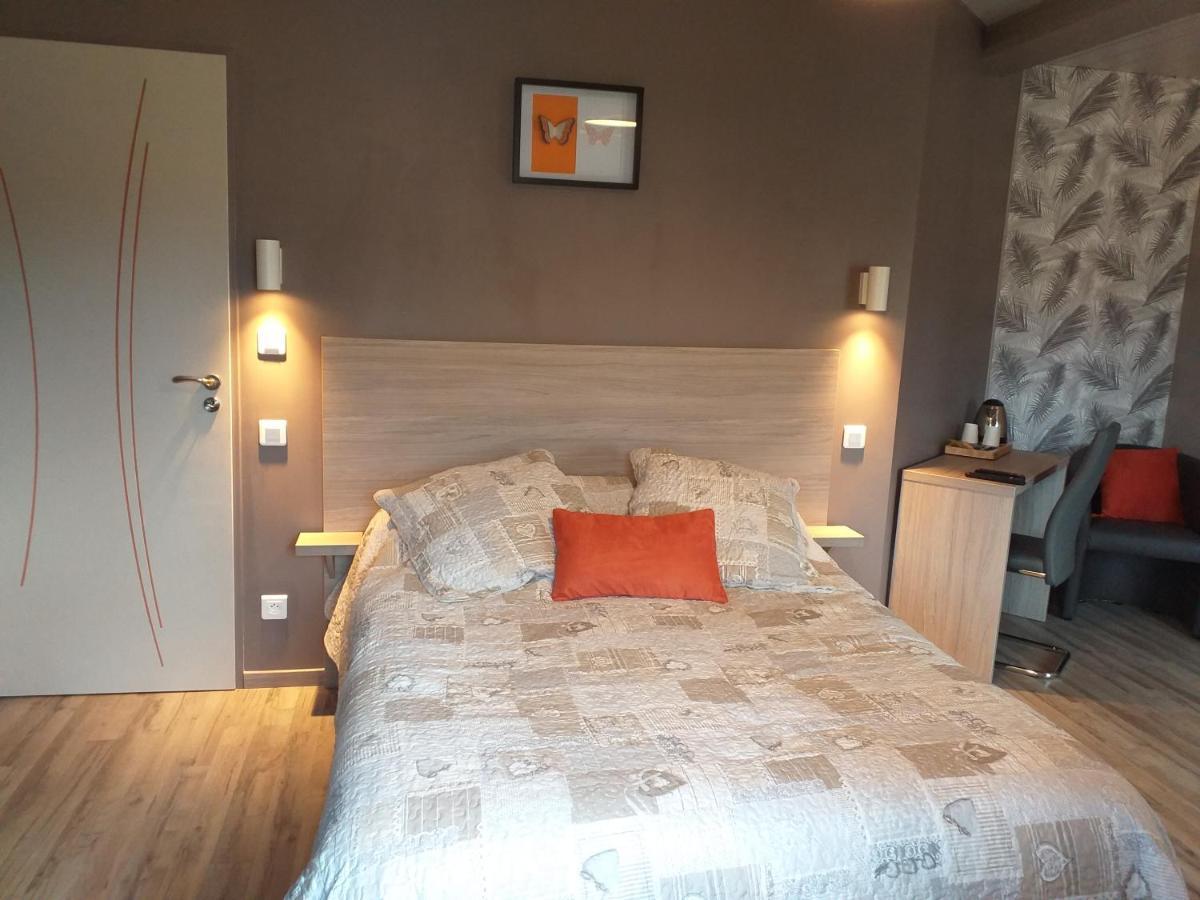 Au Petit Bonheur Bed and Breakfast Saint-Martin-du-Frene Εξωτερικό φωτογραφία