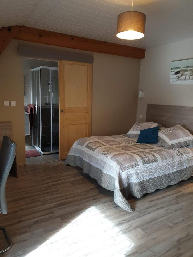 Au Petit Bonheur Bed and Breakfast Saint-Martin-du-Frene Εξωτερικό φωτογραφία