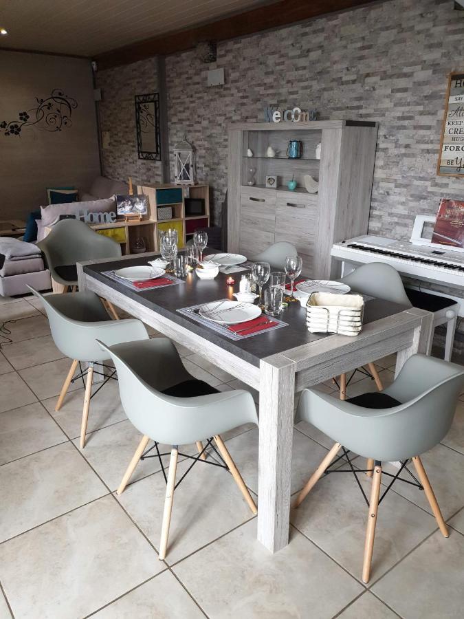 Au Petit Bonheur Bed and Breakfast Saint-Martin-du-Frene Εξωτερικό φωτογραφία
