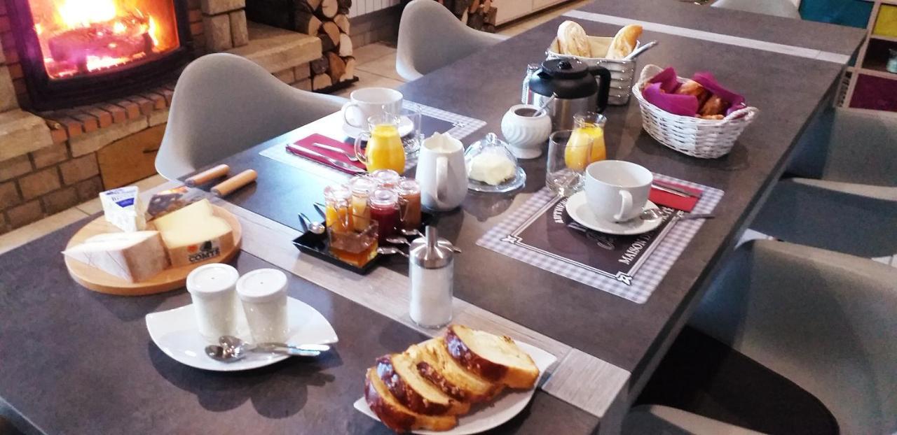 Au Petit Bonheur Bed and Breakfast Saint-Martin-du-Frene Εξωτερικό φωτογραφία
